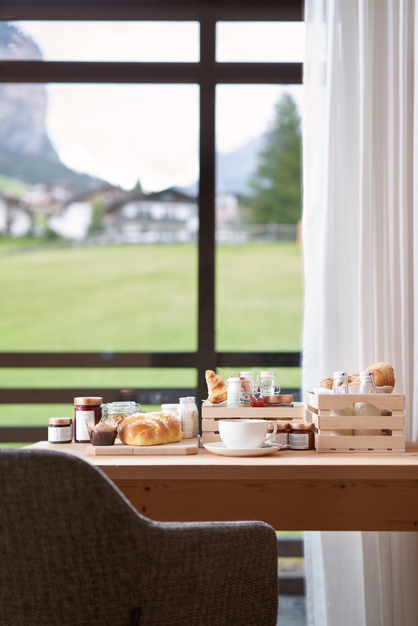 Saleghes Dolomites Residence Селва ди Вал Гардена Екстериор снимка